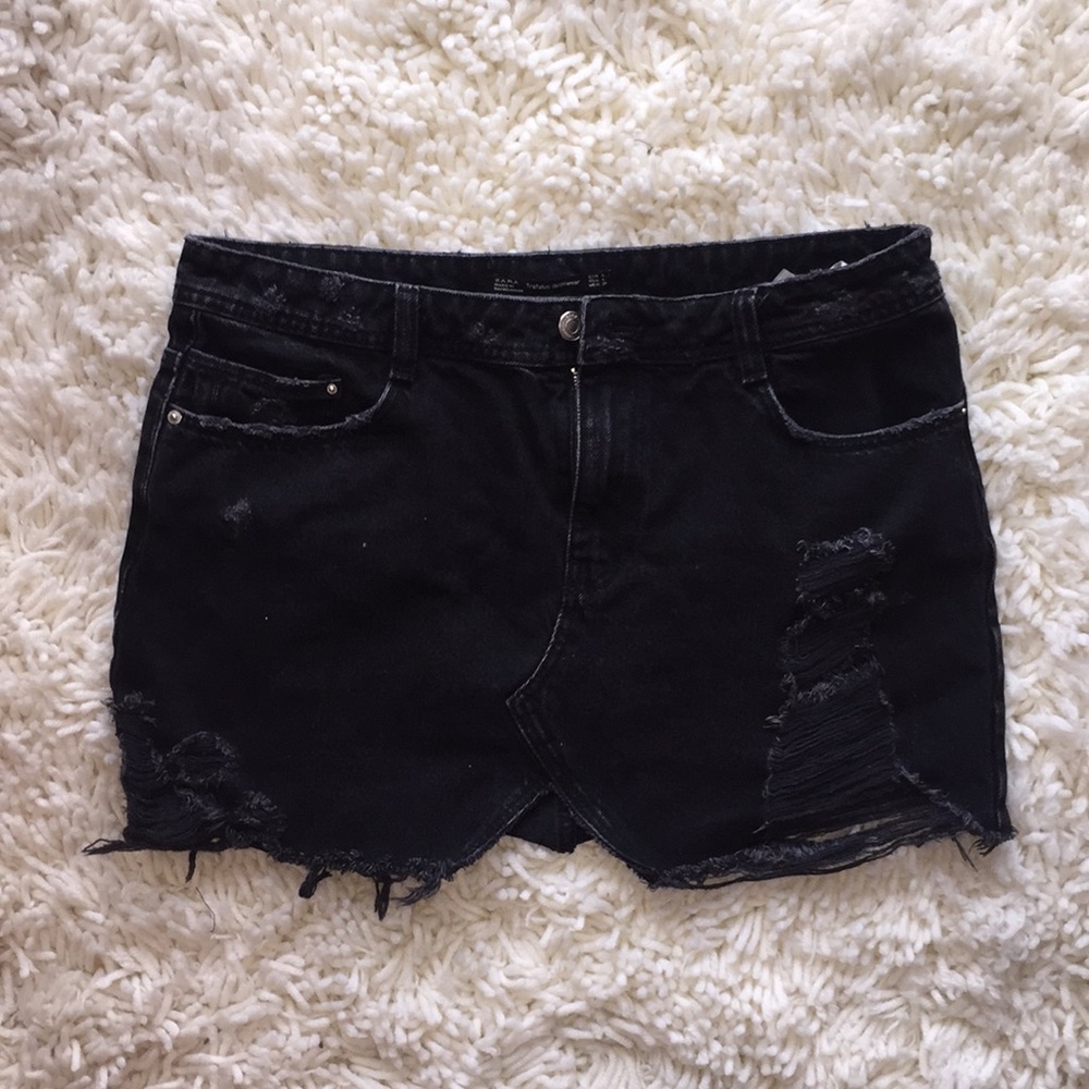 ZARA DISTRESSED DENIM MINISKIRT